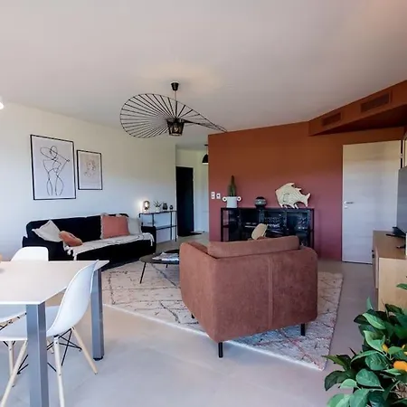 Le Leon - Vue Montagne Vecchio * 维琪奥港