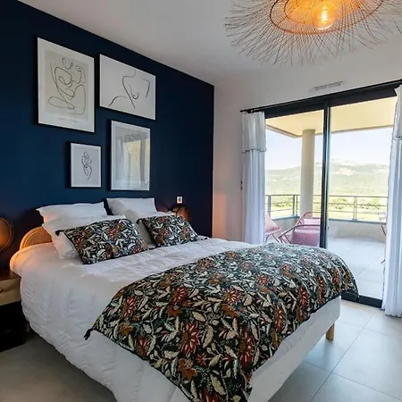 Le Leon - Vue Montagne Vecchio 维琪奥港